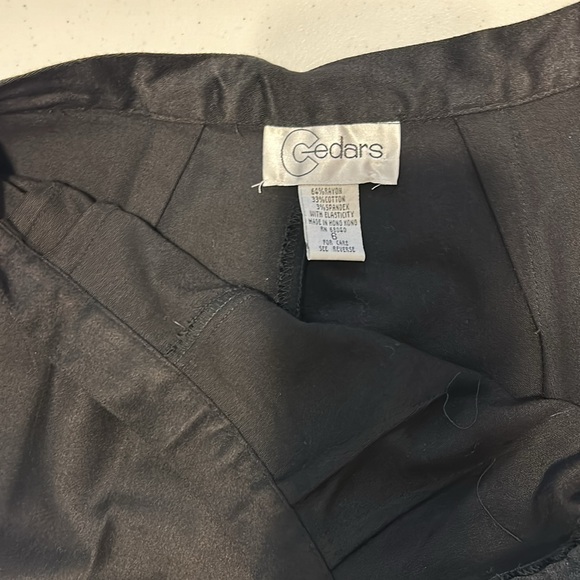 1980s Vintage Black Stirrup Pants, size 6 - Picture 2 of 8